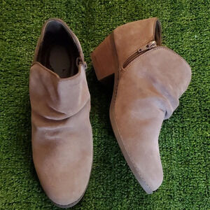 New Me Too Suede Like Scrunch Ankle Booties with Zipper Sides, Leather Upper